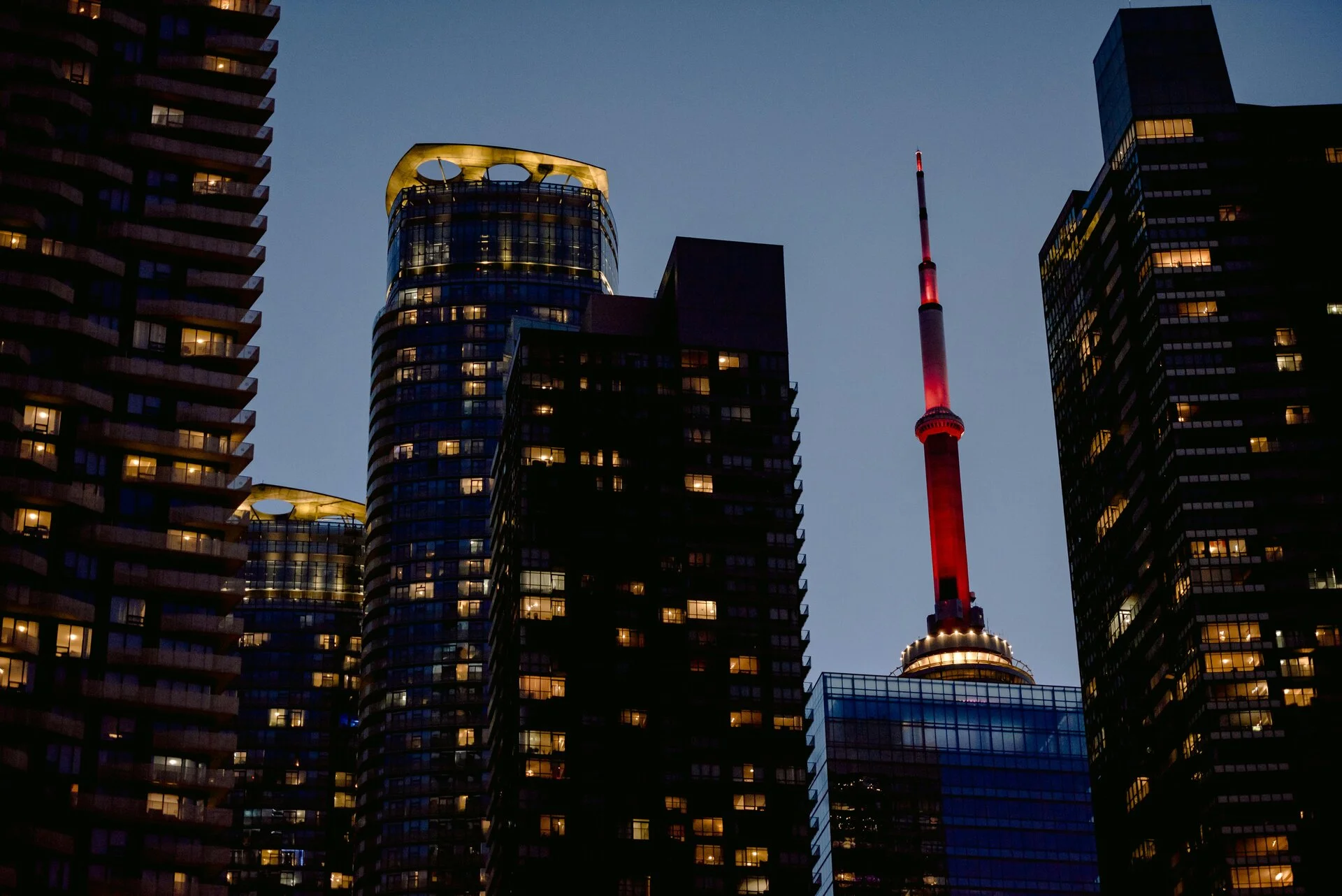 Toronto skyline at dusk